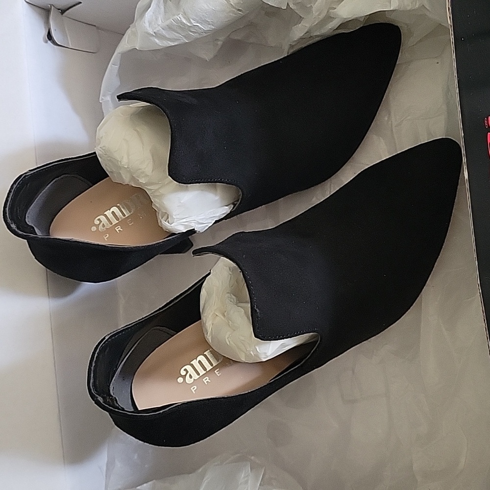 Black Andrea heels